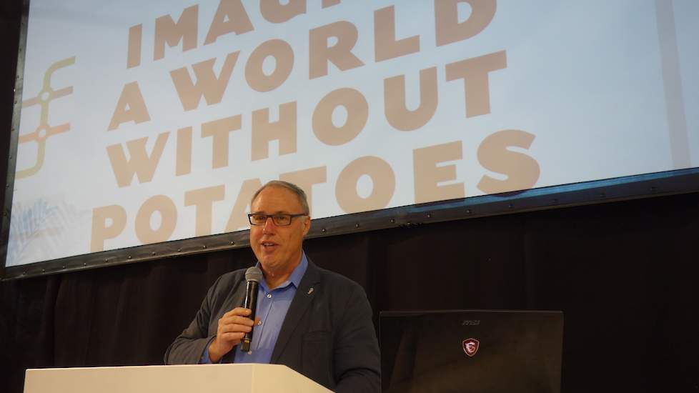 Romain Cools, voorzitter World Potato Congres & algemeen secretaris Belgapom, tijdens de aftrap op Interpom van de campagne Can you imagine a world without potatoes.