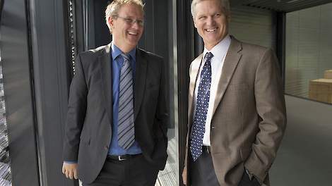 Bart Aangenendt (links), CEO Pas Reform Hatchery Technologies en Steve Warren, President NatureForm Hatchery Technologies