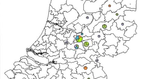 Locatie van ILT-uitbraken op basis van de eerste twee cijfers van de postcode in 2017 en 2018, onderverdeeld in vleeskuiken, leg, reproductie en hobby. Beeld: GD