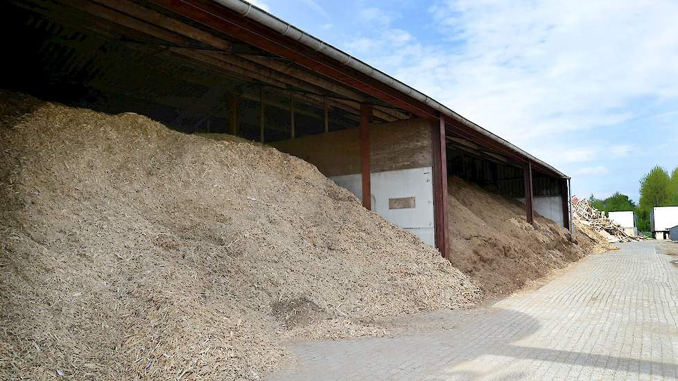 ForFarmers gaat een biomassacentrale in Lochem bouwen, die in nagenoeg de gehele elektriciteitsbehoefte van de fabriek in Lochem zal voorzien.