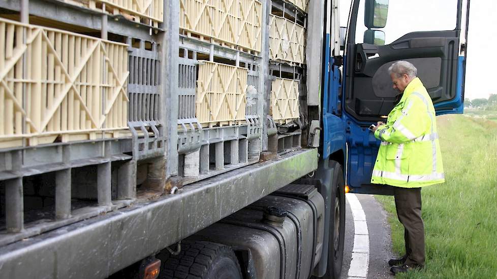 Tot nu toe is bekend dat één vleeskuikentransporteur is gewaarschuwd.