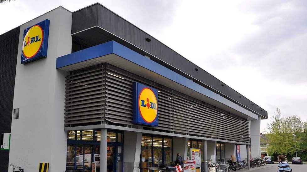 Alle vleeswaren op basis van kip van supermarktketen Lidl zijn vanaf 1 januari 2019 van trager groeiende vleeskuikens.