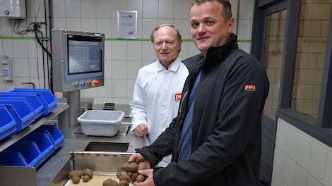Peka Kroef-directeur Henry Ermers (links) en teeltmanager Jos Vossen.