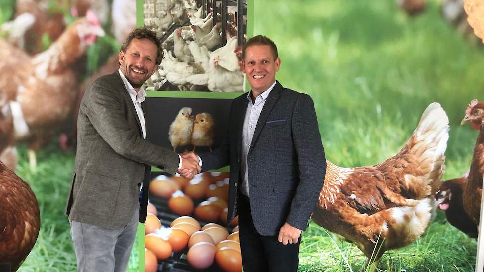 Jos Eringfeld (rechts) wordt per 1 oktober aanstaande de nieuwe commercieel directeur van Ter Heerdt kuikens en hennen.