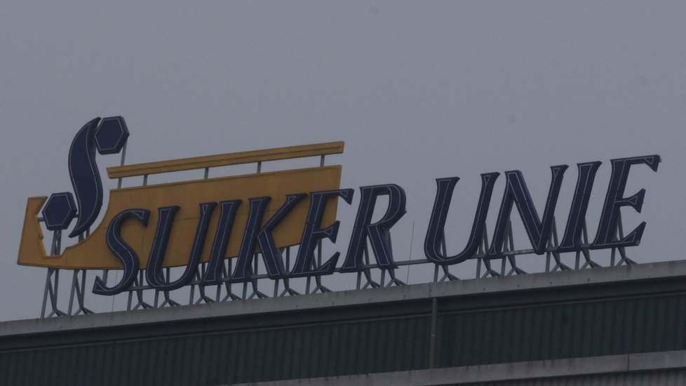 Suiker Un ie logo op de fabriek in Dinteloord