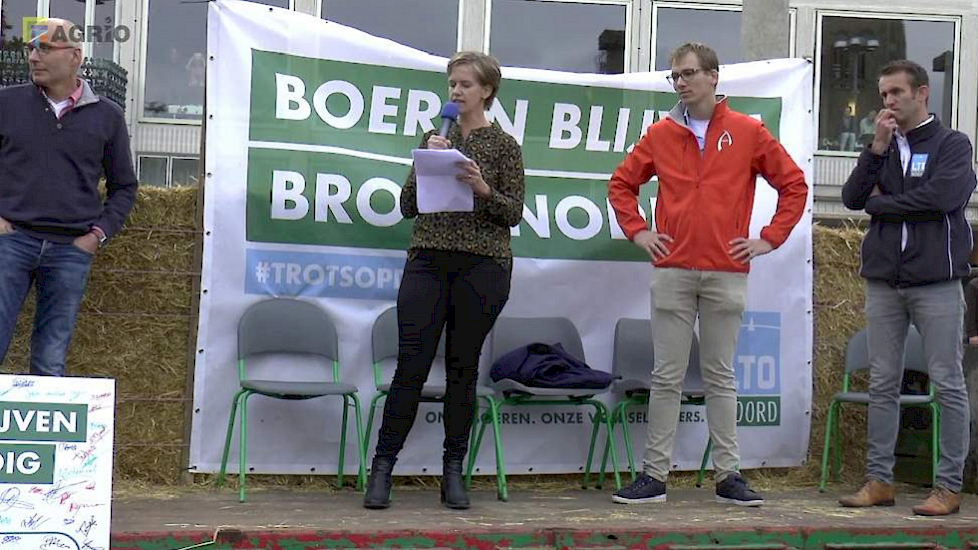Linda Janssen tijdens het boerenprotest bij het provinciehuis in Arnhem op 14 oktober 2019.