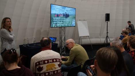 De workshop 'Mengteelten' op de BioBeurs 2020 met links Boki Luske.