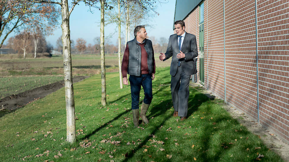 Mannen in gesprek over de zelfstandigenaftrek