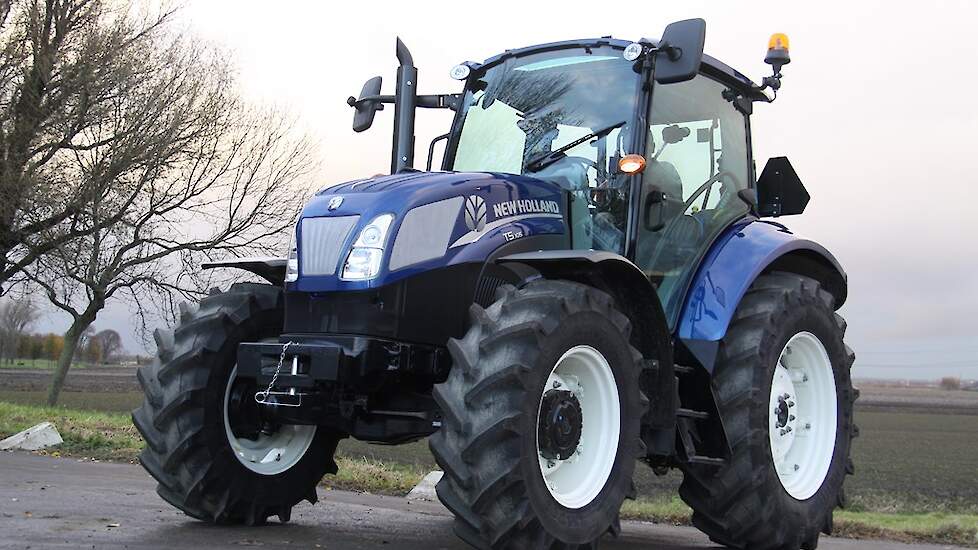 New Holland › New Holland T5.105 gestoken in een Blue Power jasje |  Trekkerweb.nl - Mechanisatienieuws voor de landbouw en groensector