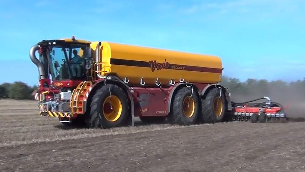 Vredo › De Vredo Vt7028 3 De Allersterkste En De Grootste Met 687 Pk En 32000 Liter Mesttank 3765