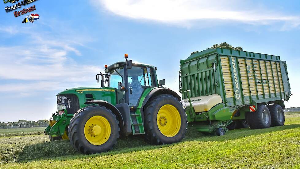 Krone John Deere Premium Met Een Krone Zx Gl Opraapwagen Trekkerweb Nl