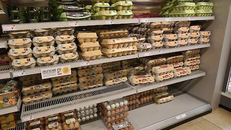De eierprijs voor consumenten is gestegen en de uitbetalingsprijs voor eieren aan leghennenhouders is gedaald.