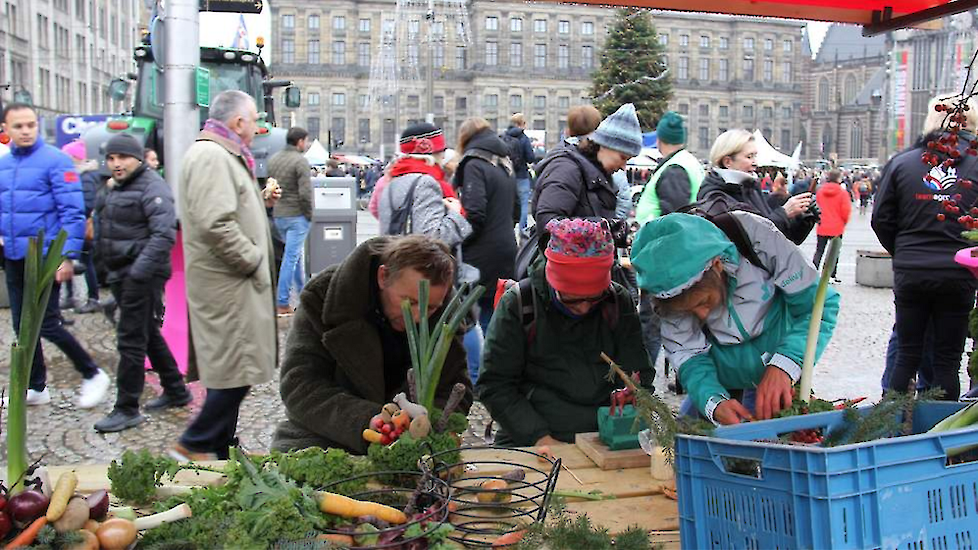 Afbeelding van de Boer&Burger Brunch in 2019 op de dam in Amsterdam.