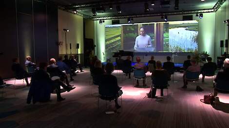 Schouten sprak de Provinciale Staten en Gedeputeerde staten toe via een live-verbinding vanuit Den Haag.