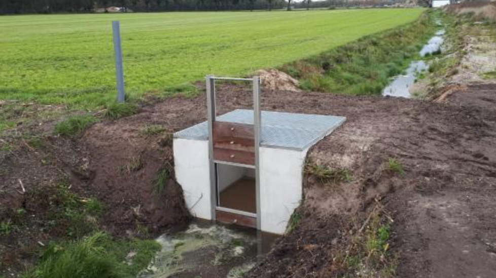 Een van de drie geplaatste stuwen door waterschap De Dommel