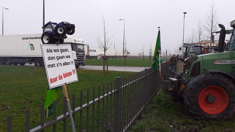 Blokkade bij distributiecentrum van de Lidl in Oosterhout (GD), op 12 december.