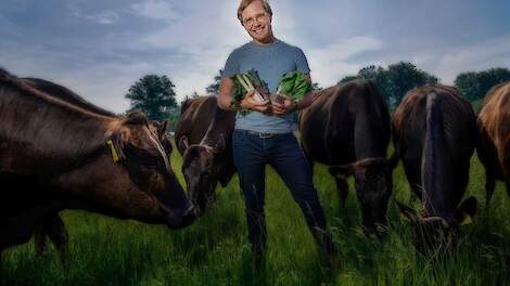 Koen Olde Hanter moet het streekproduct op de kaart gaan zetten bij grote instellingen.