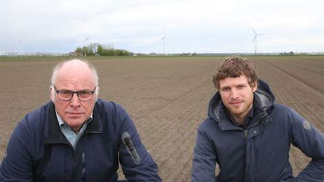 Herman (links) en zijn zoon Matthijs Schlepers.