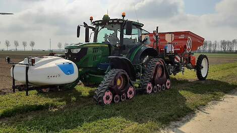 Vaste rijpaden met een John Deere op tracks