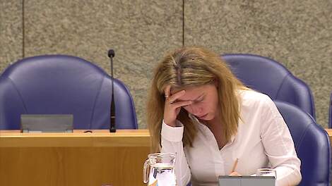 Minister Schouten, nog in de oude Tweede Kamer