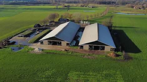 De familie Raamsteeboers bestaat uit Hans en Dianne en hun kinderen Jesse, Mirte en Jop.