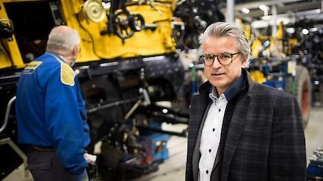 Tom-Verbaeten-Chief-Supply-Chain-Officer-at-CNH-Industrial---2022-Lifetime-Achievement-Trophy