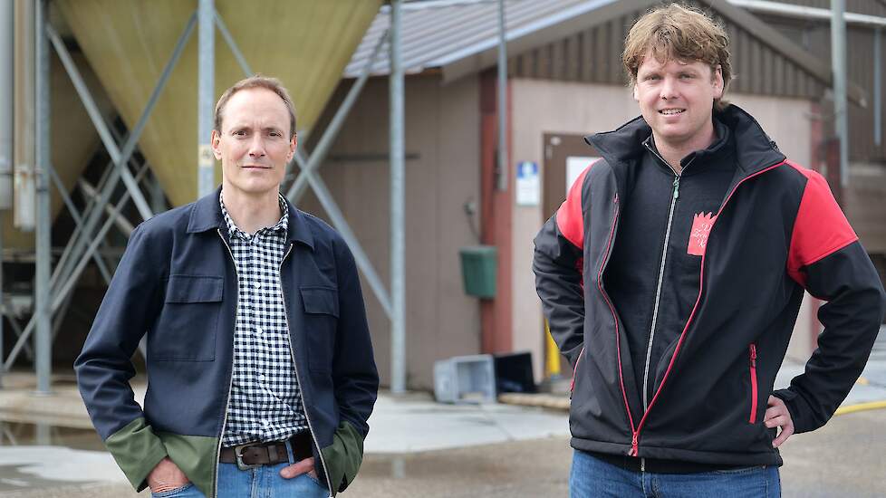 Jeroen van IJzerloo (links) en Boris Noordhoek blikken terug op de Boerenversneller 2020. Boris zocht naar mogelijkheden om de afzet van eigen merkproducten te verbeteren.