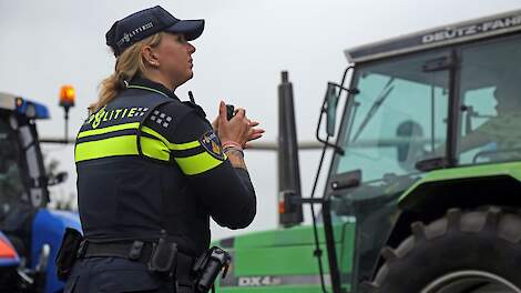 Politie-inzet bij een eerder boerenprotest. Archiefbeeld Agrio.