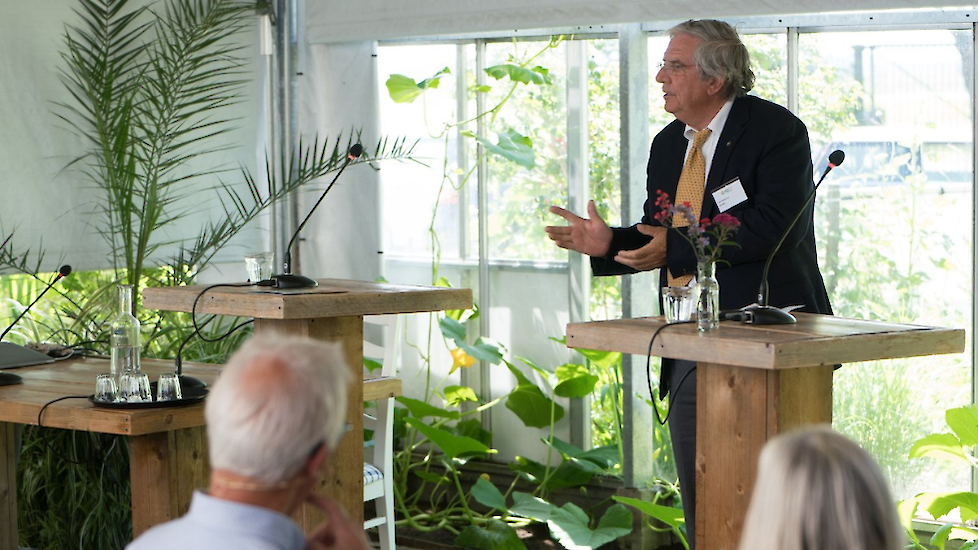 Oud-landbouwminister Cees Veerman gaf zijn visie over biologische landbouw.