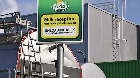 Arla nam in 2009 de zuivelfabriek van Friesland Foods over. De Nederlandse zuivelcoöperatie moest de fabriek verkopen om een fusie met Campina mogelijk te maken.