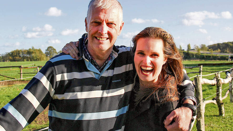 Elllen Temmink, samen met vader Frans. „Ik heb iets te vertellen en wil laten zien en ervaren dat boeren ook anders kan.”