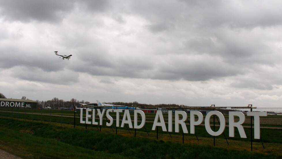 Schiphol zoekt stikstofruimte voor Lelystad Airport.