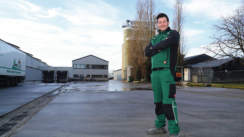 Twee jaar geleden nam Mike Classens de dagelijkse leiding van het bedrijf van zijn vader Piet over. Hun bedrijf is klaar voor een duurzame toekomst.