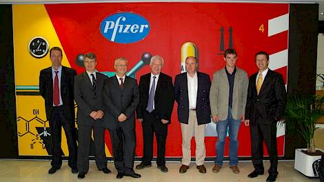 Pfizer Animal Health lanceerde medio september (2008) in Zwitserland het eerste vaccin ter wereld tegen berengeur,