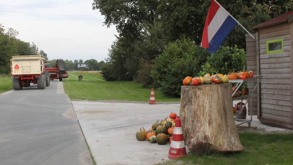 Agractie Nederland ondersteunt de oproep om op 4 en 5 mei de omgekeerd vlaggen recht te hangen of weg te halen.