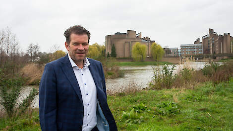 Het herstel van de Limburgse natuur kan volgens Van Vlokhoven alleen samen met het zorgen van leefbaarheid voor het platteland en perspectief voor de landbouw.