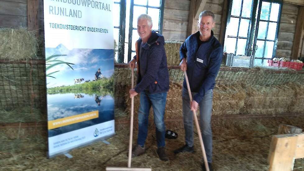 Ad Schoutens (links) en André van Uum, erfcoaches voor Landbouwportaal Rijnland.