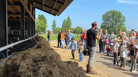 Rondleidingen op boerderijen behoren ook tot de activiteiten.