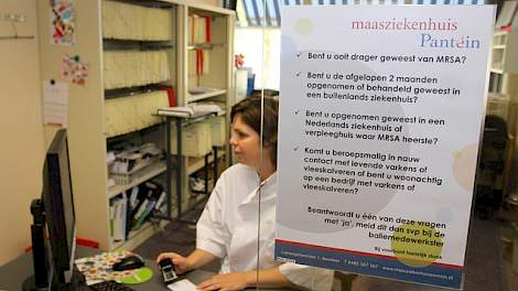 De ziekenhuizen bepalen zelf hoe ze omgaan met MRSA.