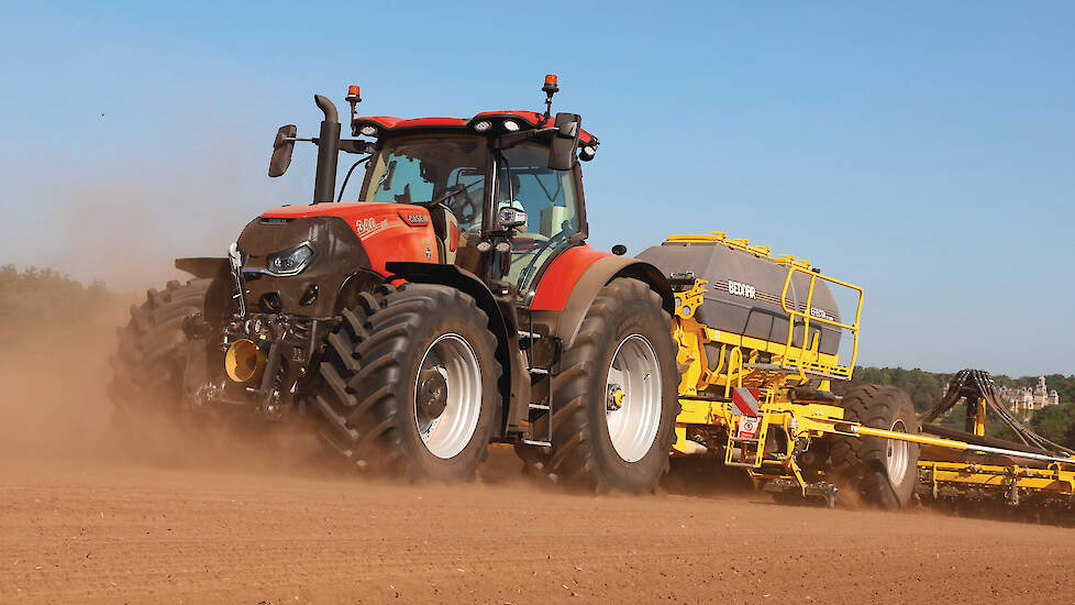 De Case IH Optum 340 CVXDrive AFS Connect maakte zijn debuut op de akkerbouwvakbeurs Cereals in Engeland. Hij zal in september ook rijden op Potato Europe in België.