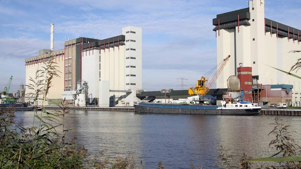 De mengvoerfabriek van ForFarmers in Lochem.