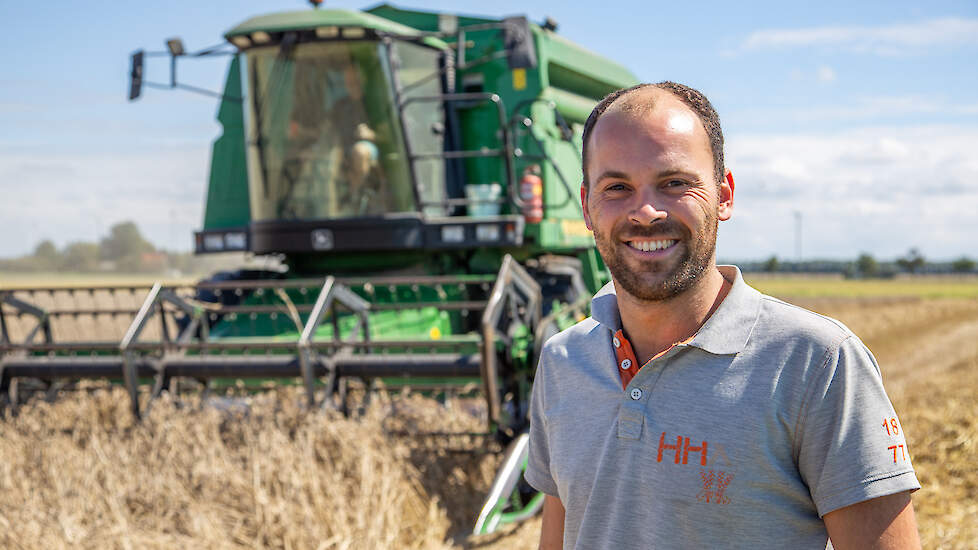 Van de eerste 10 hectare oogstte Joost Waiboer 9,9 ton en daar is hij best tevreden mee. Ook het perceel met lichte schot deed met ruim 9 ton goed mee.