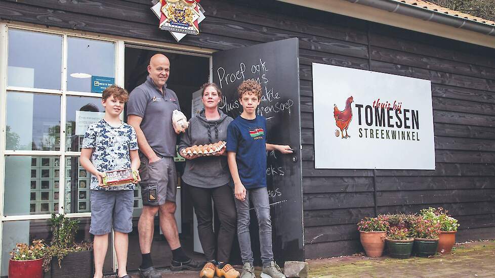 De omgeving en consument spelen een grote rol in de bedrijfsvoering van familie Tomesen (v.l.n.r. Huub, Roy, Maud en Job).