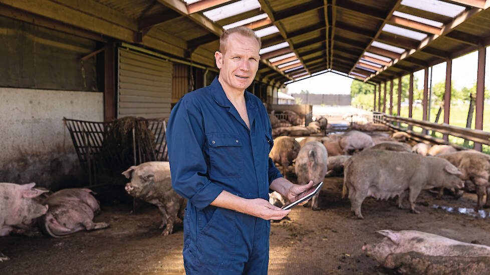 Erik van der Hijden:. „Nu krijgen zelfs varkenshouders met een goed financieel onderbouwd plan, vergunningen, geen piekbelaster en investeren in luchtwassers, nul op het rekest bij een bank.”