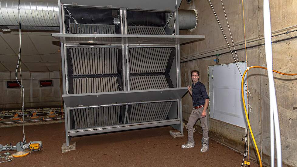 Vleeskuikenhouder Paul Verhoef uit Den Hout (NB) ontwikkelde zijn eigen warmtewisselaar.