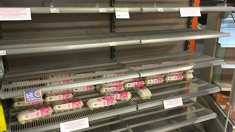 De uitbraak van hoog pathogene vogelgriep leidt tot een tekort aan eieren en kip in supermarkten in Zuid-Afrika. Beeld ter illustratie.