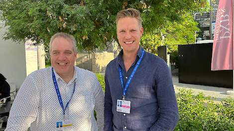 Edwin Michiels (links) met vertrekkend VVD-Europarlementariër Jan Huitema (rechts) in Dubai.