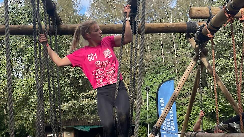 Maureen Eggink bij een eerdere survivalrun.