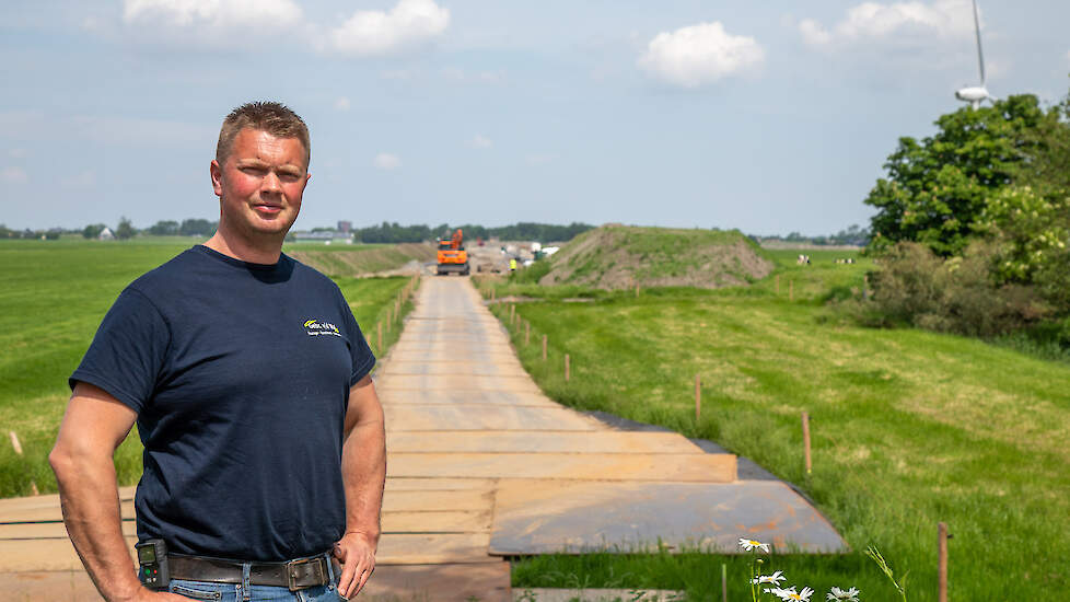 Sinds dit voorjaar graaft TenneT een deel van het tracé van een nieuwe 150 kV stroomkabel tussen Beverwijk en Oterleek door het land van Matthieu Koning.