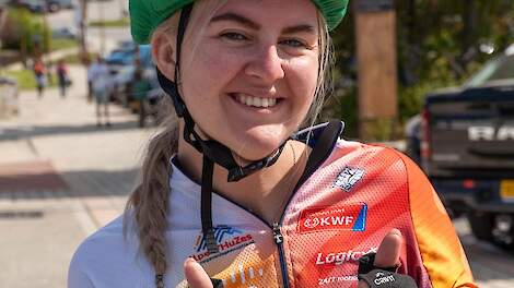 Emma tijdens de beklimming van de Alpe d'Huez